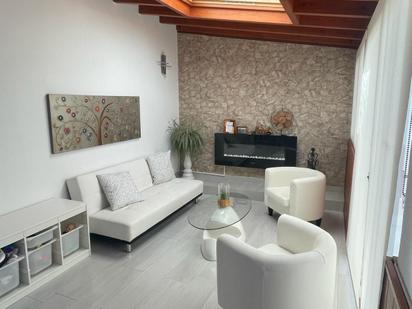 Sala d'estar de Casa adosada en venda en El Rosario amb Terrassa