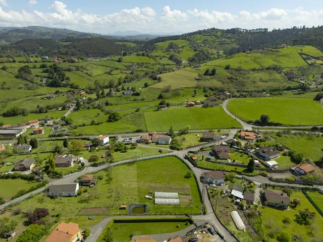 Terreno en Venta en CR DE SALCEO-CENERO, 978 en Cenero