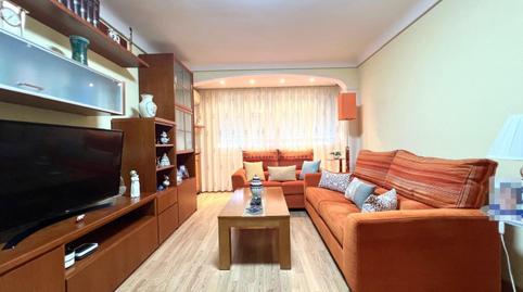 Foto 4 de Piso en venta en Media Legua,  Madrid Capital