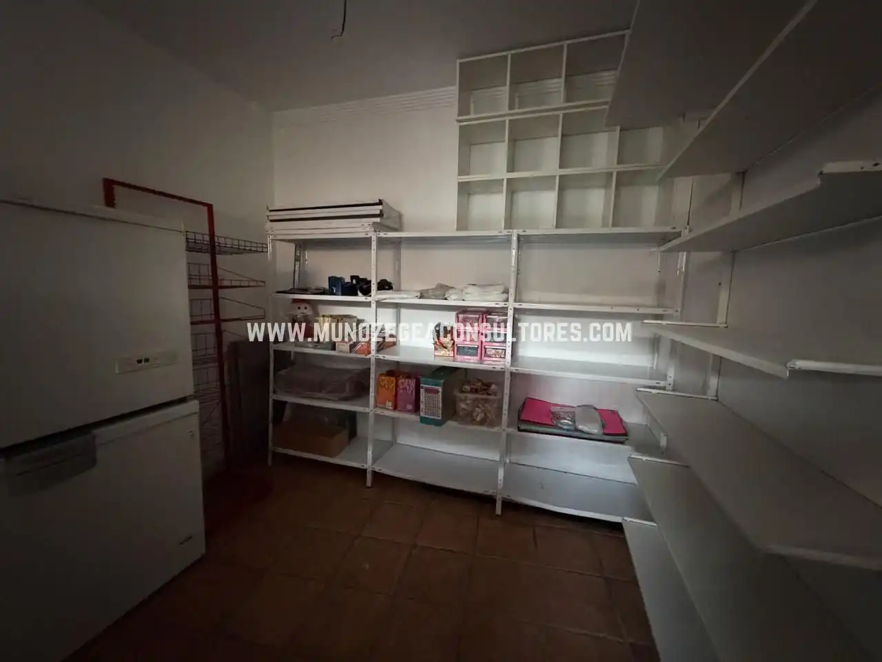 Commercial properties for sale in Lucena  with Air Conditioner