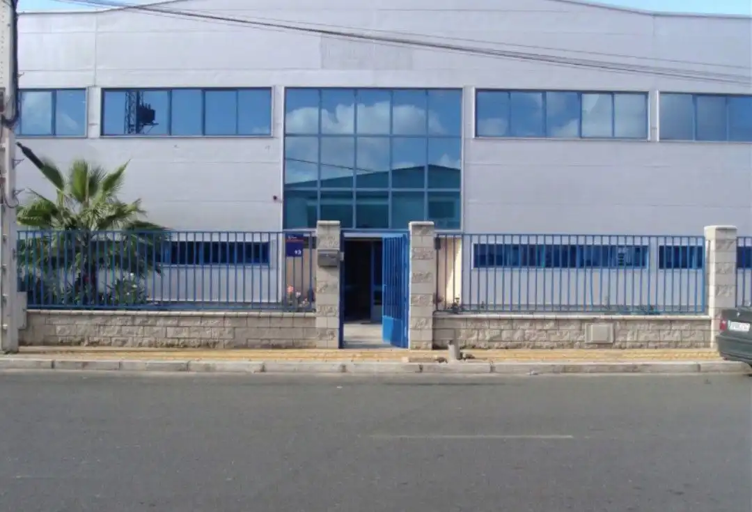 Außenansicht von Fabrikhallen zur Miete in Alcalá de Guadaira