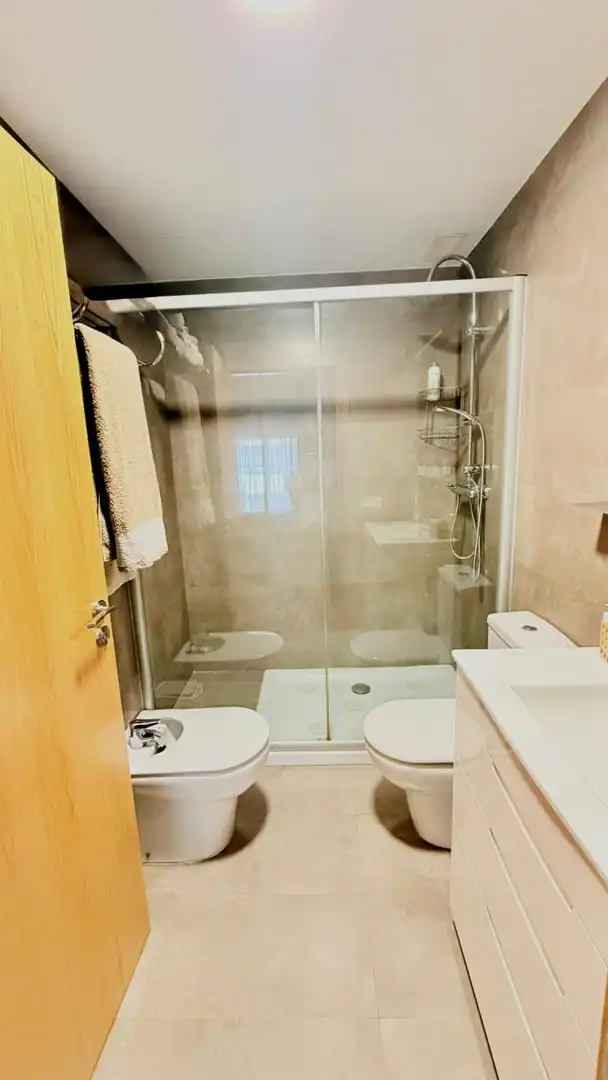 Baño de Piso en venta en Vitoria - Gasteiz con Calefacción, Trastero y Amueblado