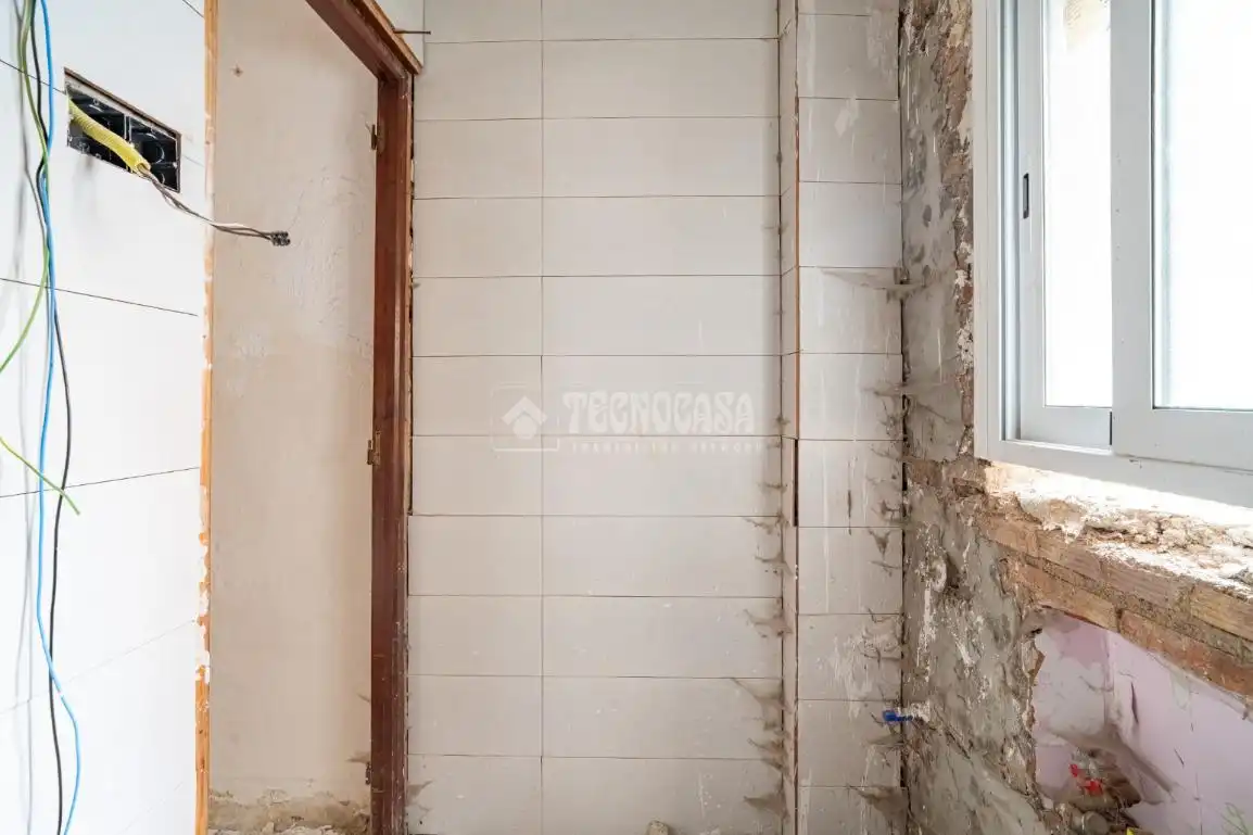 Bathroom of Flat for sale in Granada