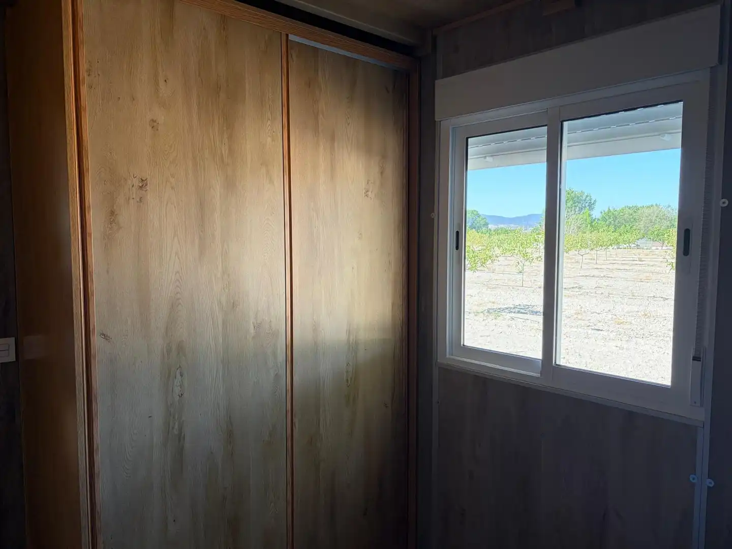 Habitación de Finca rústica de alquiler en Villena con Jardín privado, Trastero y Amueblado