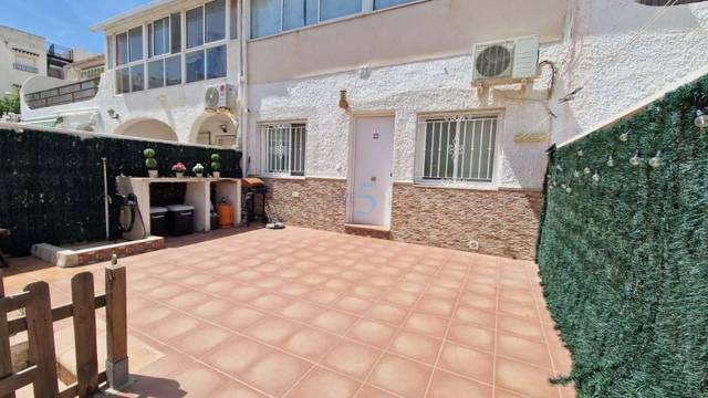 Casa-chalet en Venta en Calle Segovia  Bungalow  B Cabo Cervera Torrevieja en Cabo Cervera