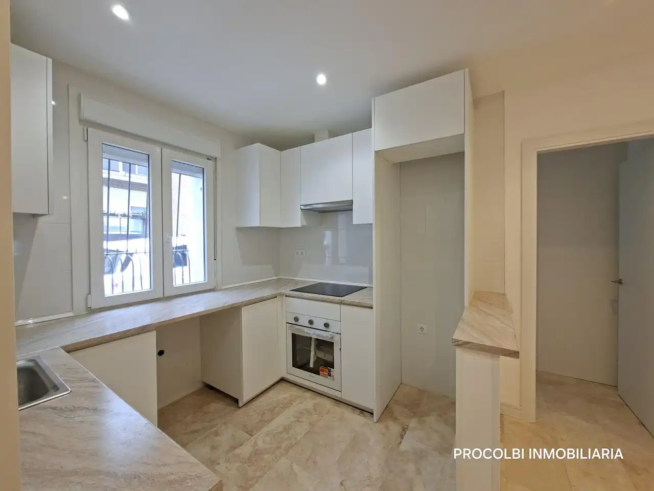 Kitchen of Ground floor for sale in Madrid  with Air Conditioner and Heating