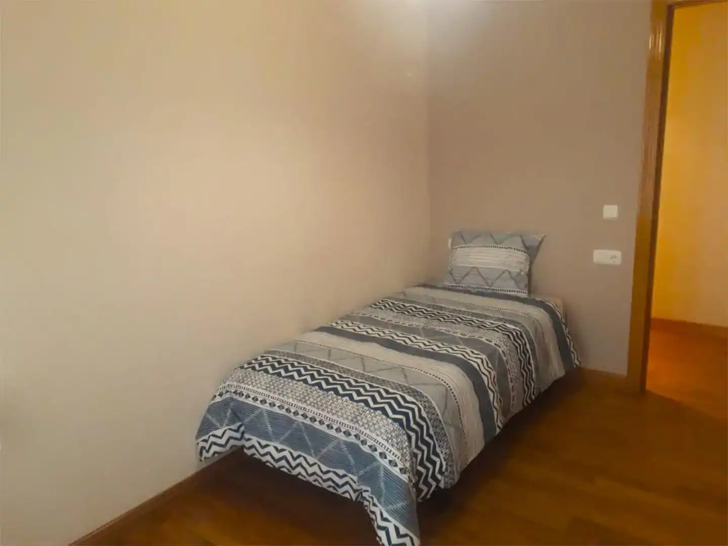 Schlafzimmer von Wohnung zur Miete in Ponferrada mit Balkon