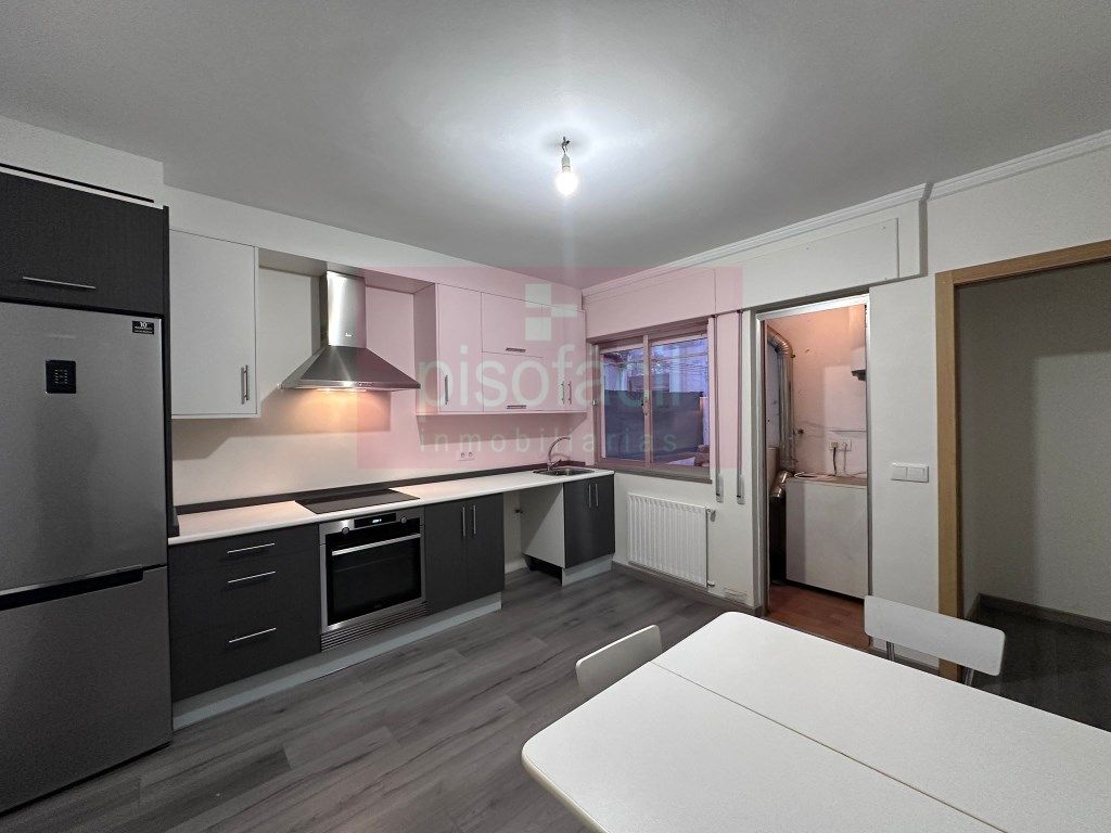 Küche von Wohnung zum Verkauf in Lugo Capital