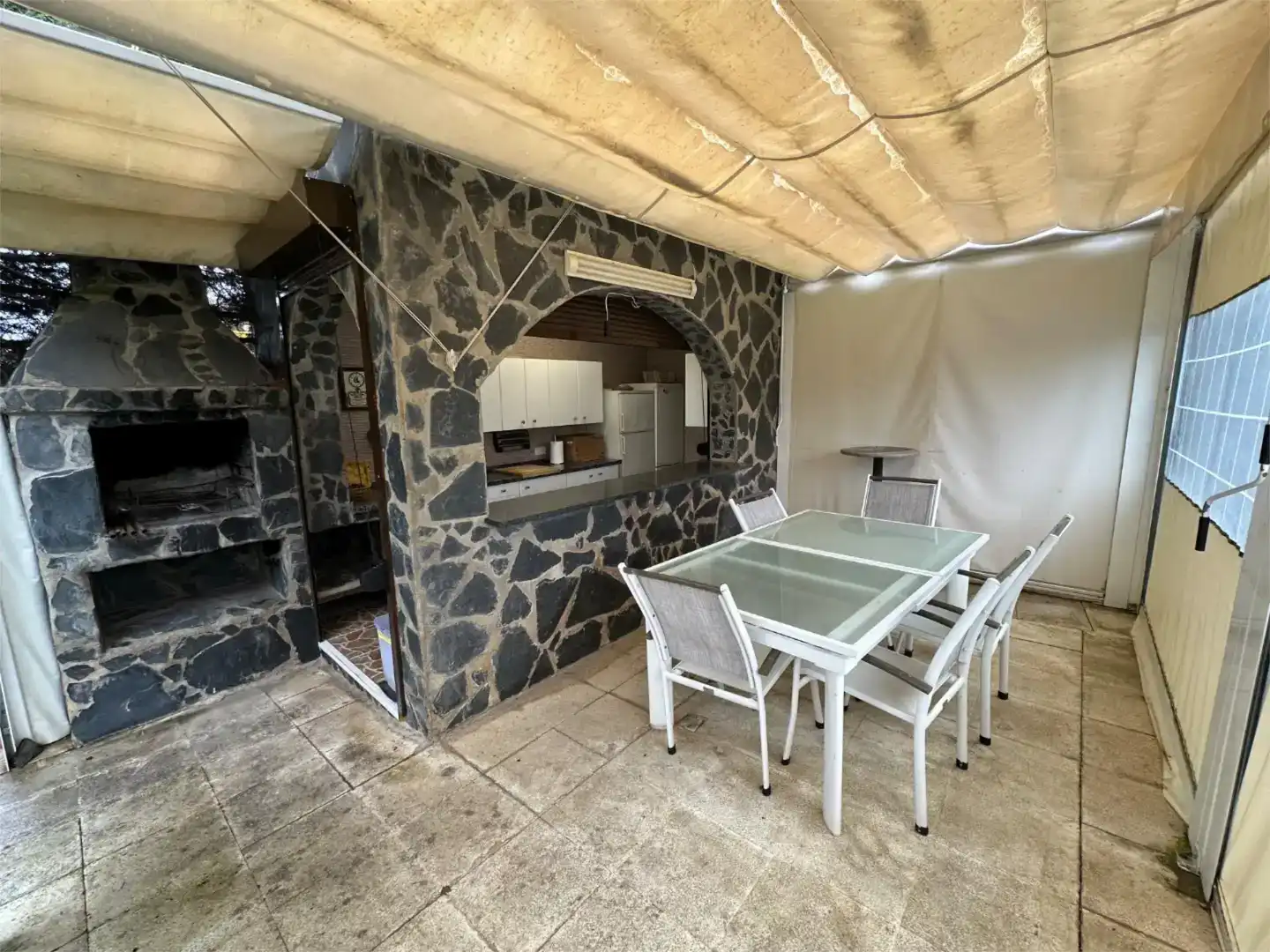 Terrasse von Wohnung zur Miete in Valverde de Leganés mit Klimaanlage, Privatgarten und Schwimmbad