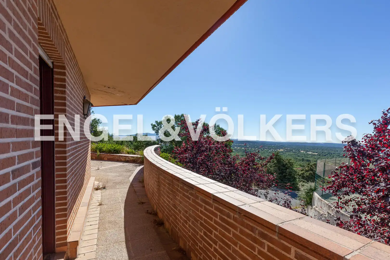 Terraza de Casa o chalet en venta en San Lorenzo de El Escorial con Calefacción