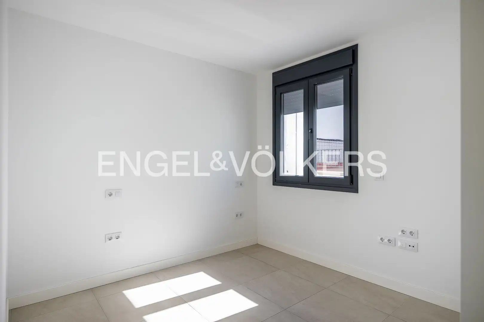Piso en venta en Sevilla con Aire acondicionado, Calefacción y Piscina