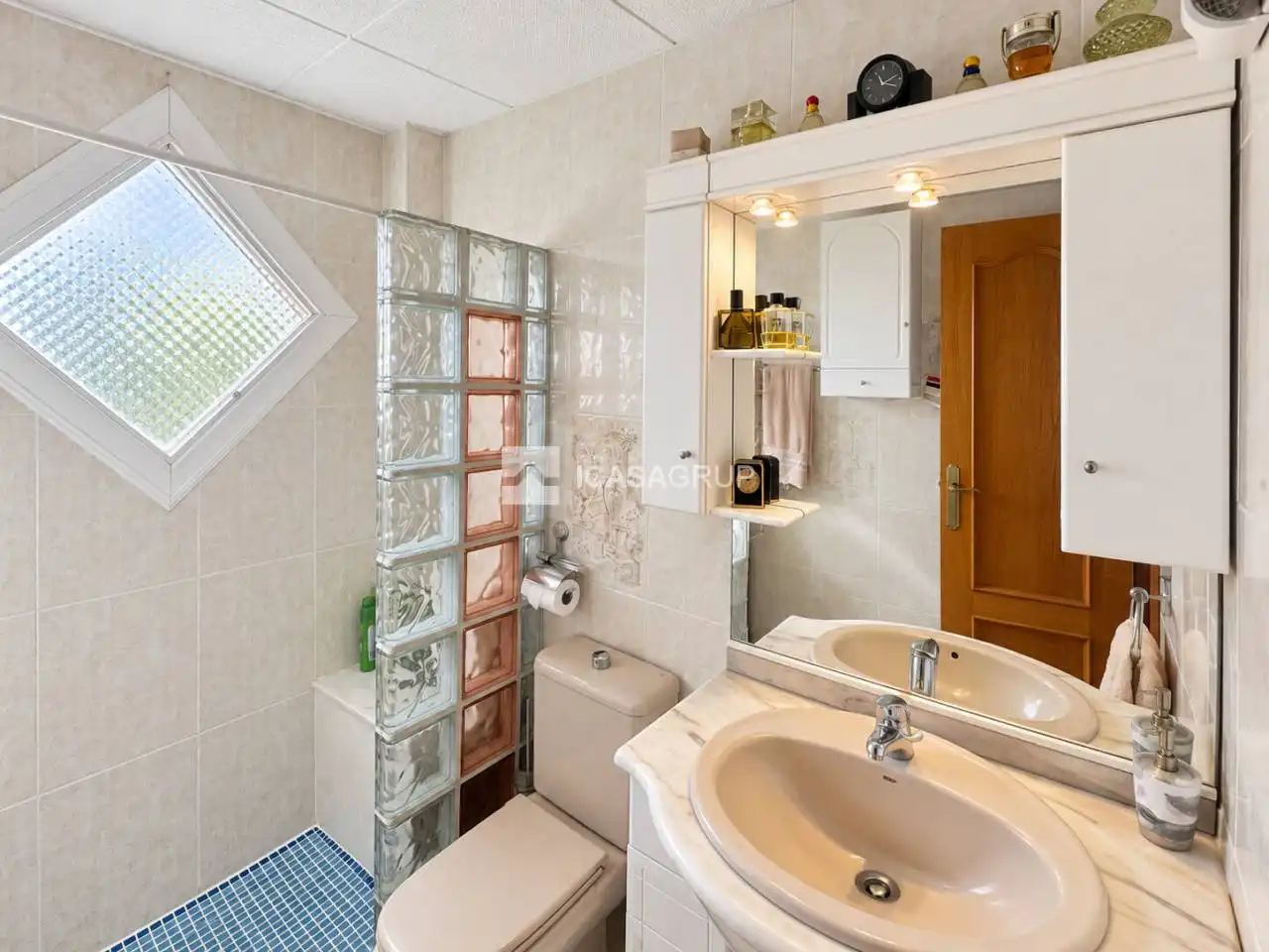 Baño de Piso en venta en Rubí con Aire acondicionado y Balcón