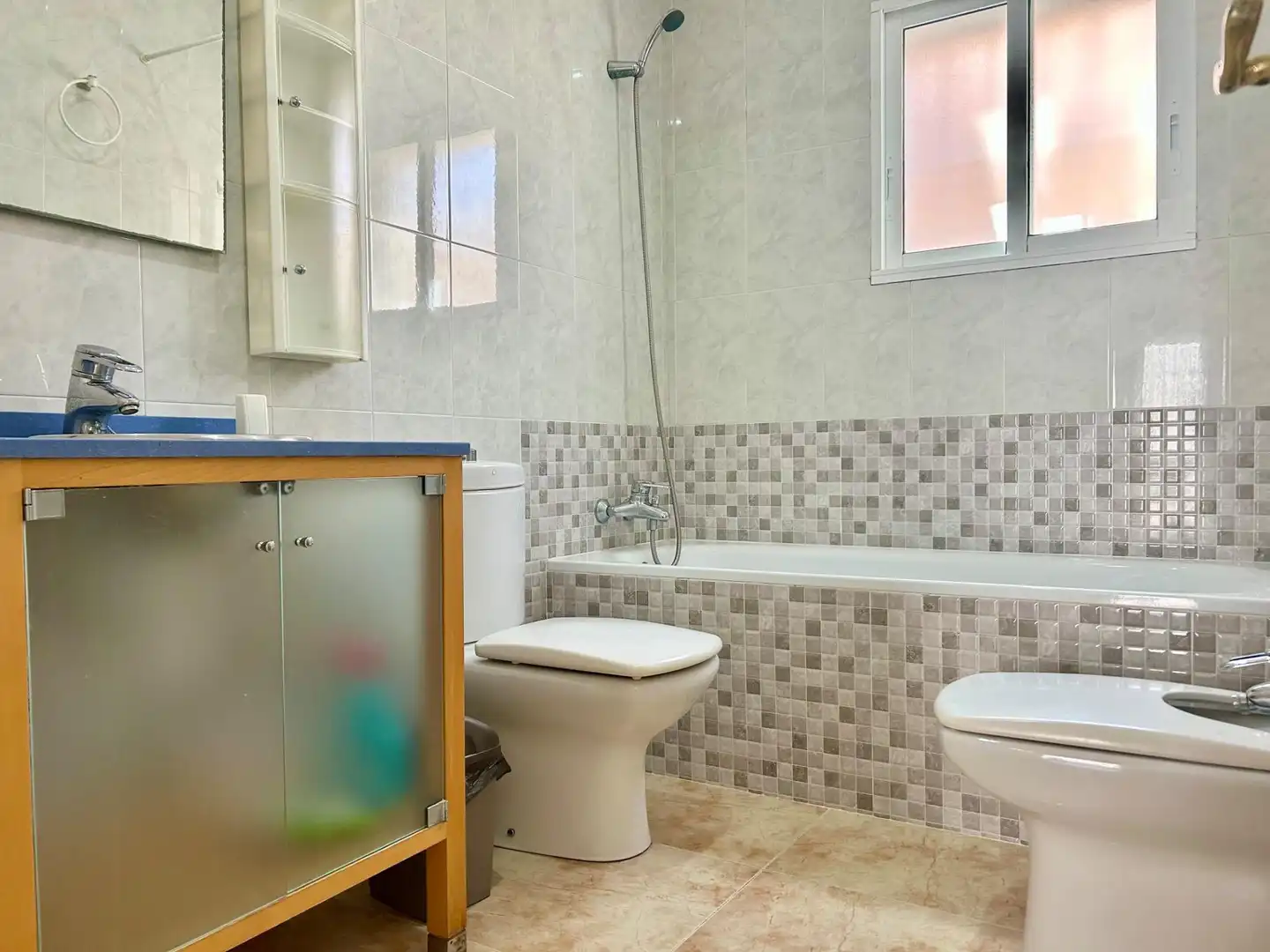 Bany de Casa o xalet en venda en Torrevieja amb Aire condicionat, Calefacció i Jardí privat