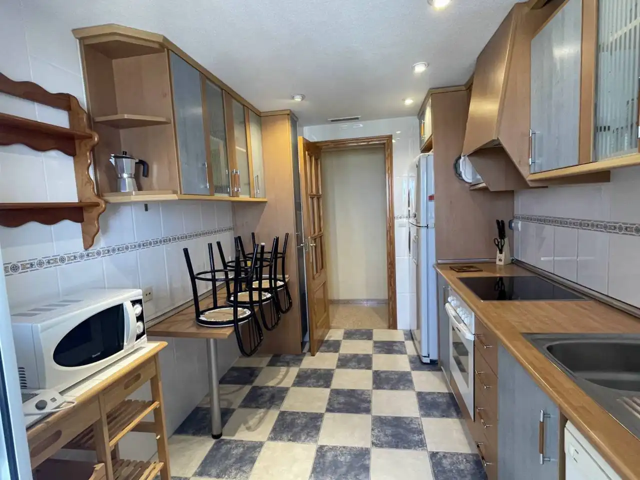 Kitchen of Flat for rent in El Campello  with Air Conditioner, Heating and Alarm