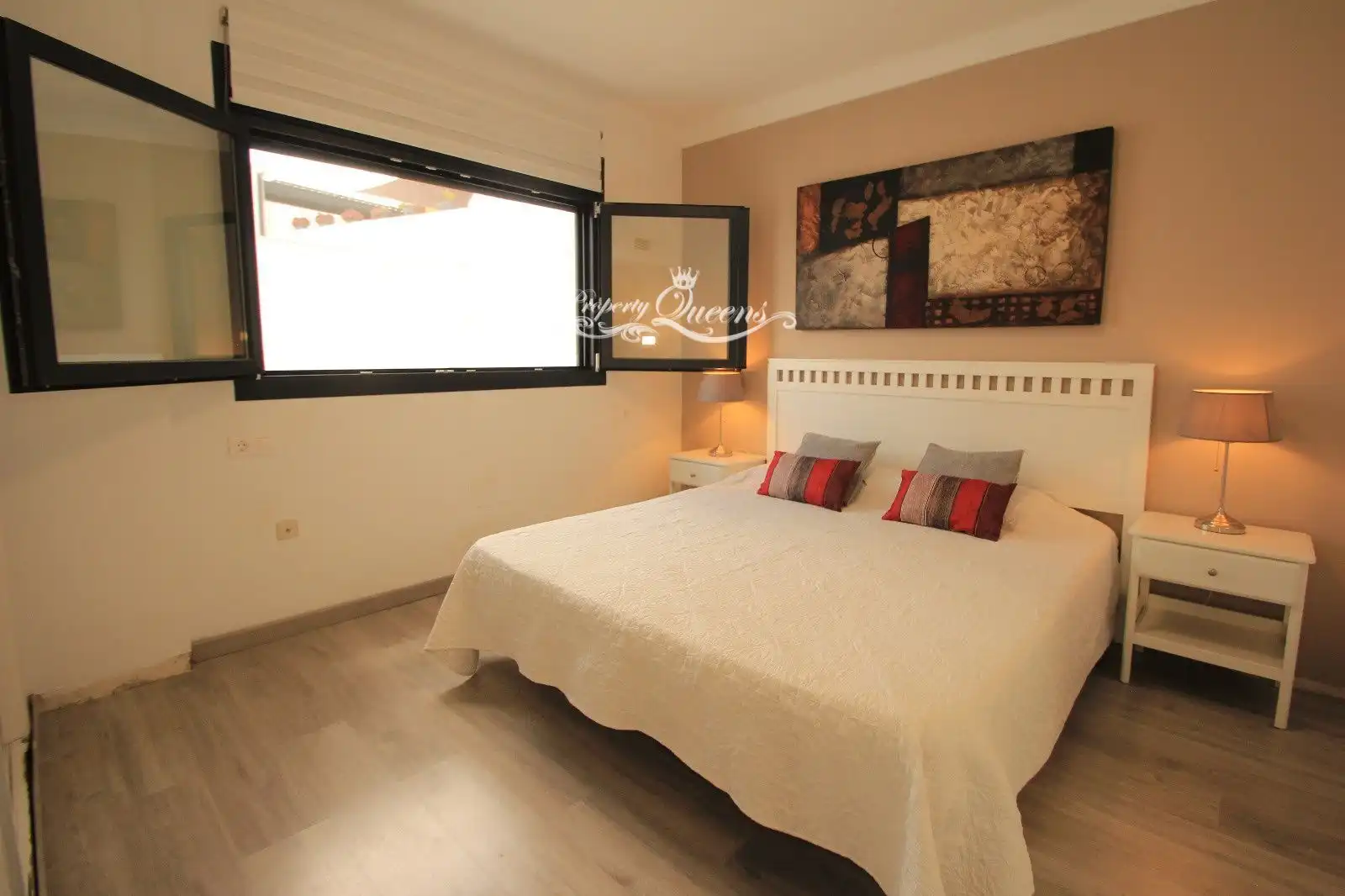 Habitación de Casa adosada de alquiler en Población de Arroyo con Aire acondicionado, Amueblado y Horno