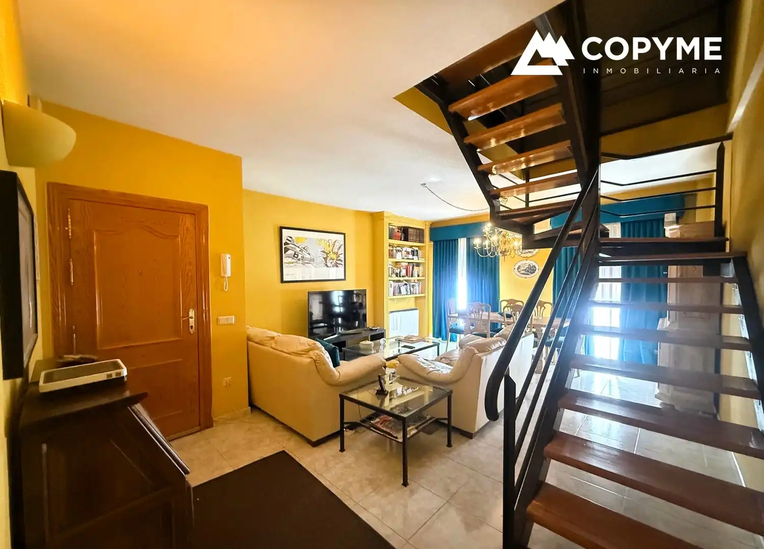 Living room of Flat for sale in Torrijos  with Heating, Terrace and Furnished