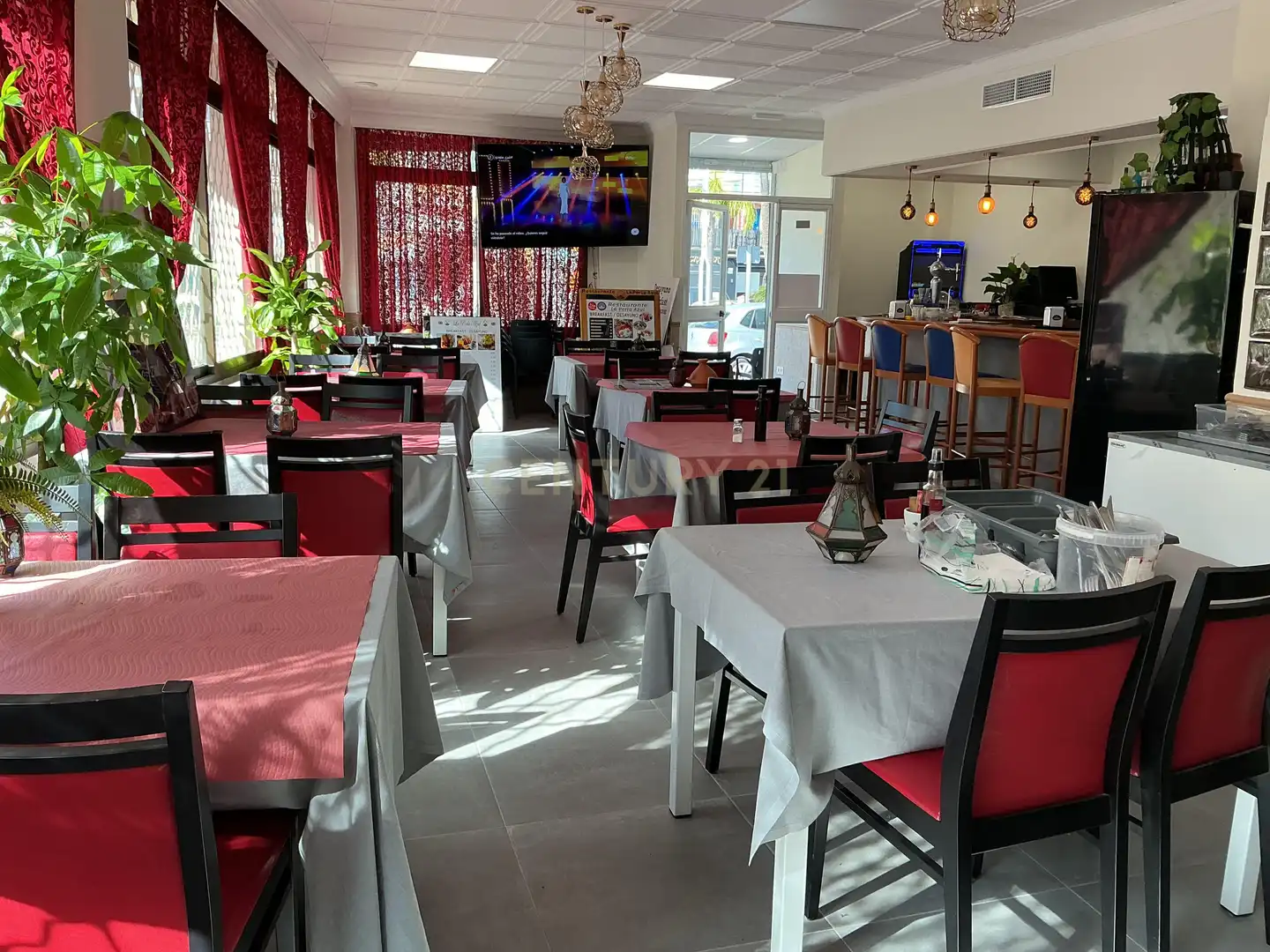 Local comercial en traspàs a Calle Tamarindos, Benalmádena, Spain, imagen 18