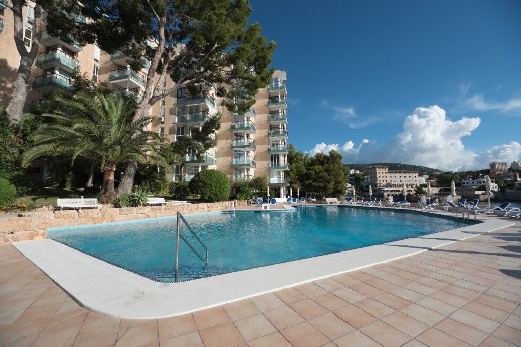 Swimming pool of Apartment for sale in Calvià  with Air Conditioner, Terrace and Swimming Pool