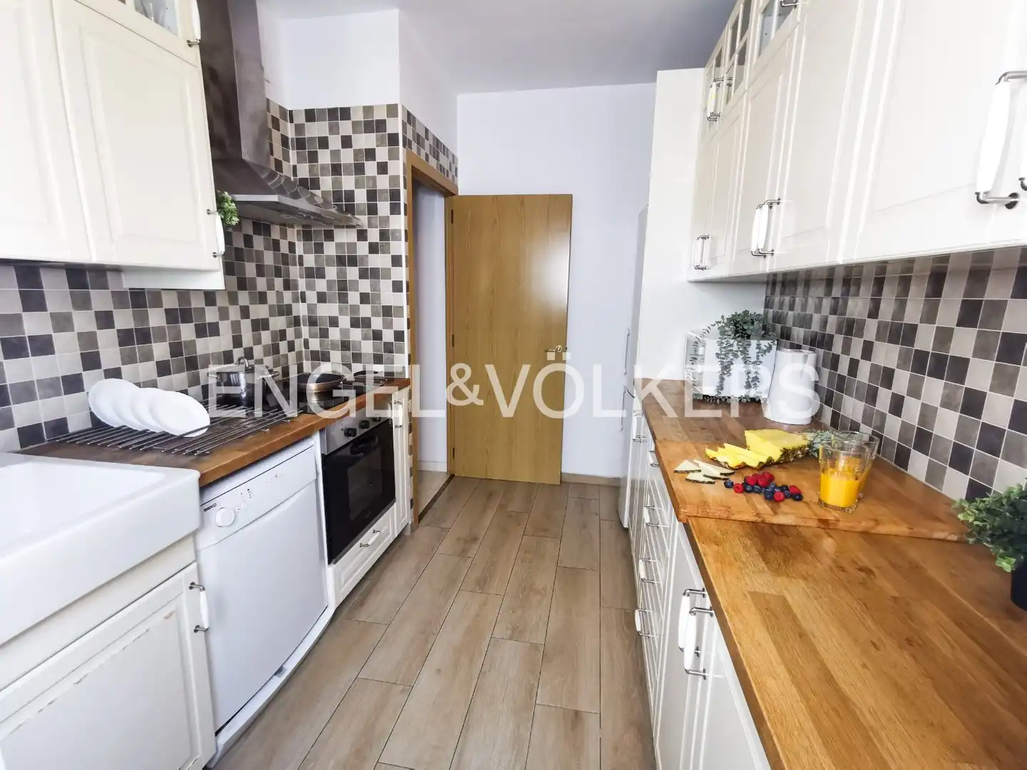Cocina de Piso de alquiler en Barcelona con Aire acondicionado, Calefacción y Balcón
