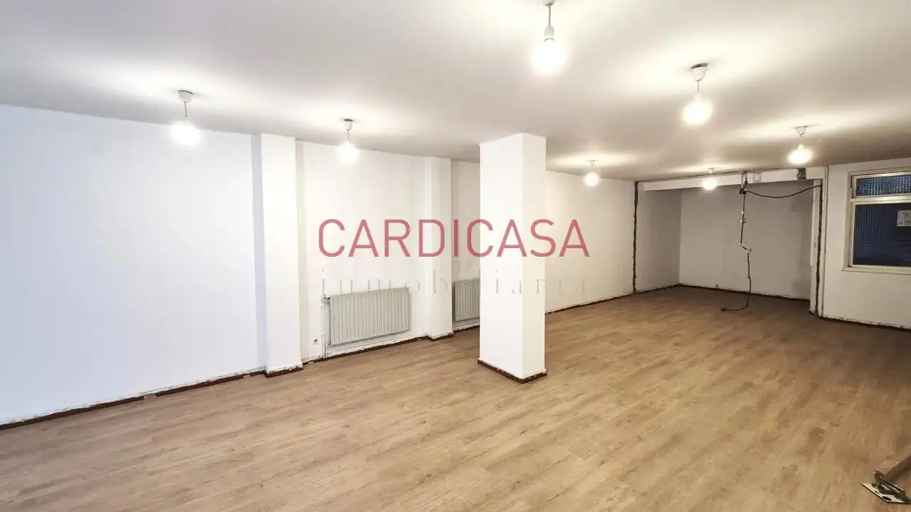 Office for sale in Vigo   with Heating