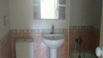 Bathroom of Flat for sale in San Roque