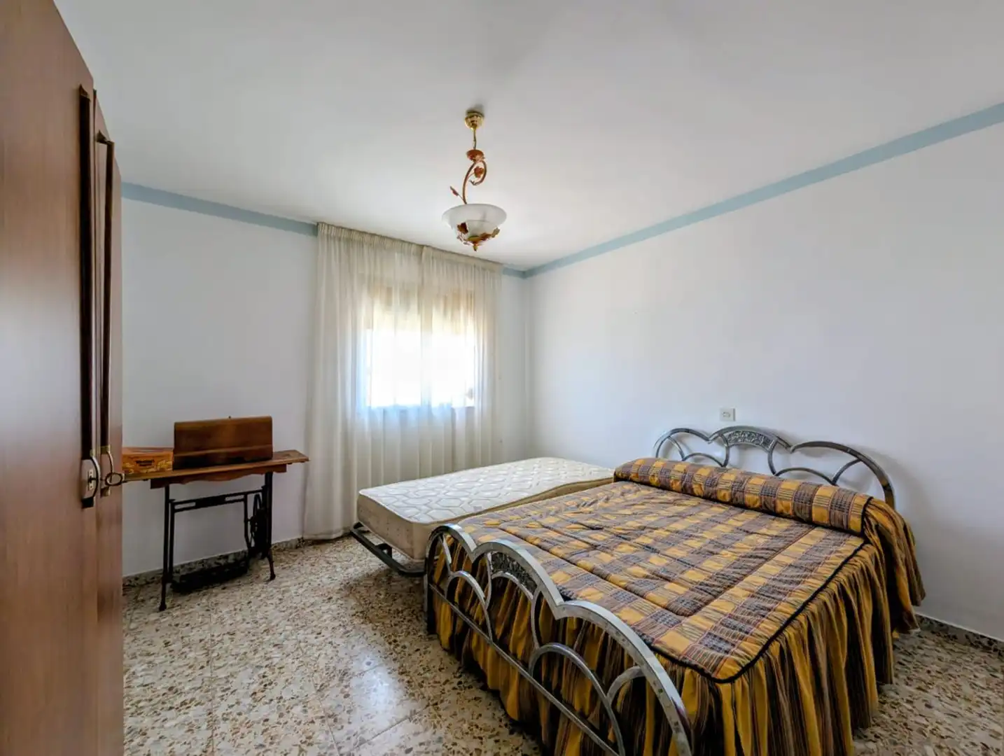 Dormitori de Casa o xalet en venda en Loja amb Terrassa i Traster