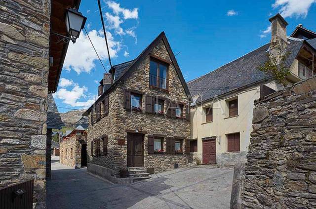 Casa-chalet en Venta en Carrèr Major en Bagergue