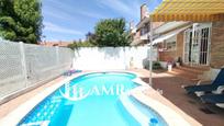 Swimming pool of Single-family semi-detached for sale in Illescas  with Air Conditioner, Heating and Private garden