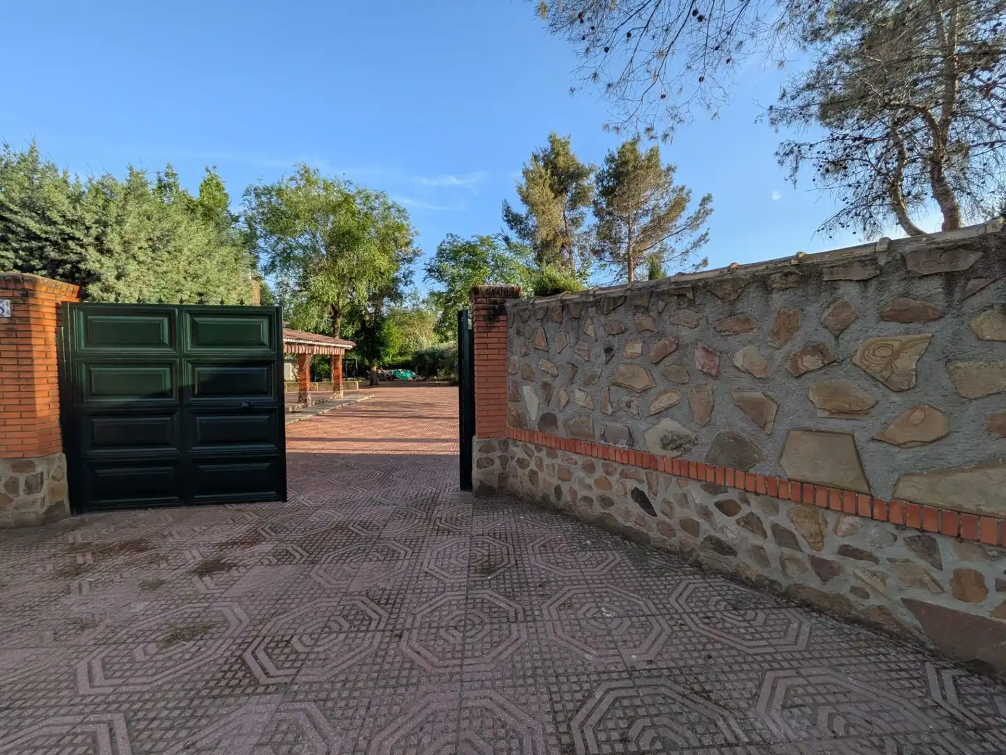 Vista exterior de Finca rústica en venta en Miguelturra con Aire acondicionado, Calefacción y Jardín privado