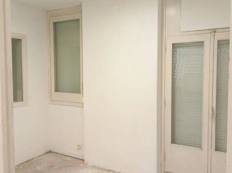 Business premises to rent in Desclapers 10, imagen 7