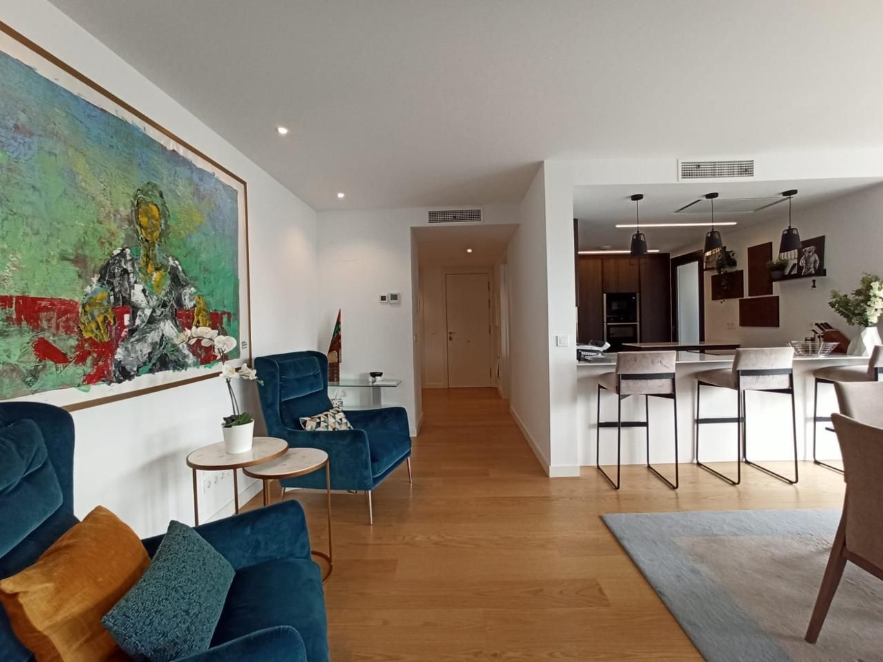 Living room of Flat for sale in  Madrid Capital  with Air Conditioner, Heating and Parquet flooring