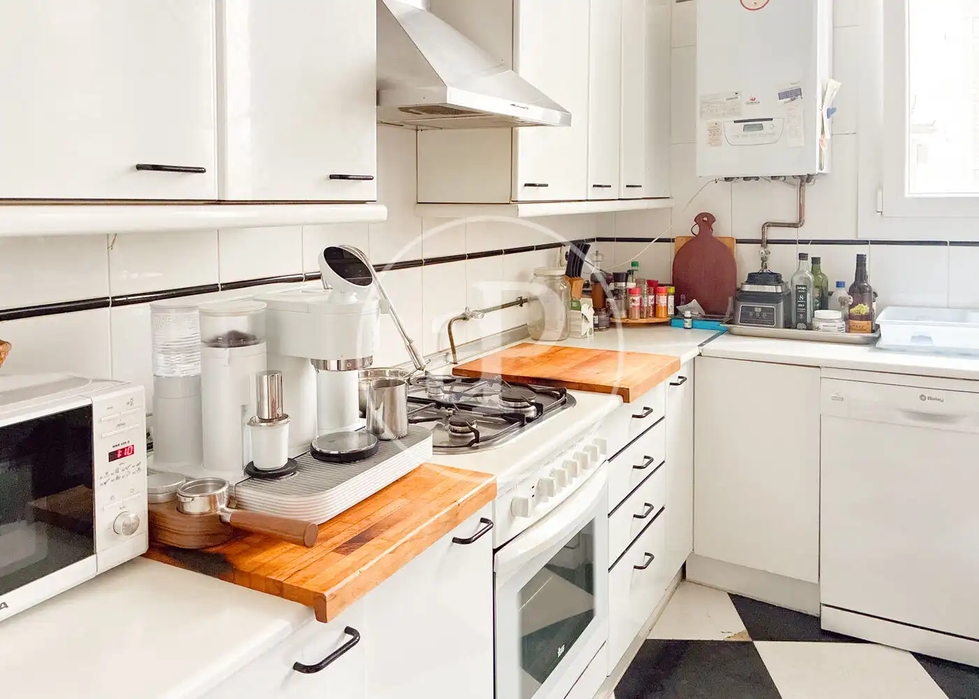 Kitchen of Flat for rent in Madrid  with Heating and Furnished