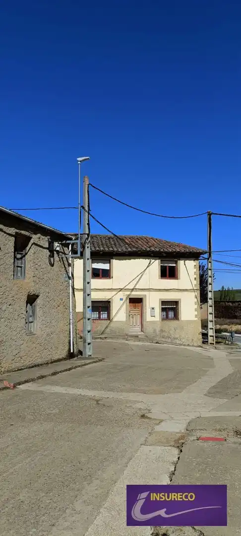 Vista exterior de Casa o xalet en venda en Pajares de los Oteros