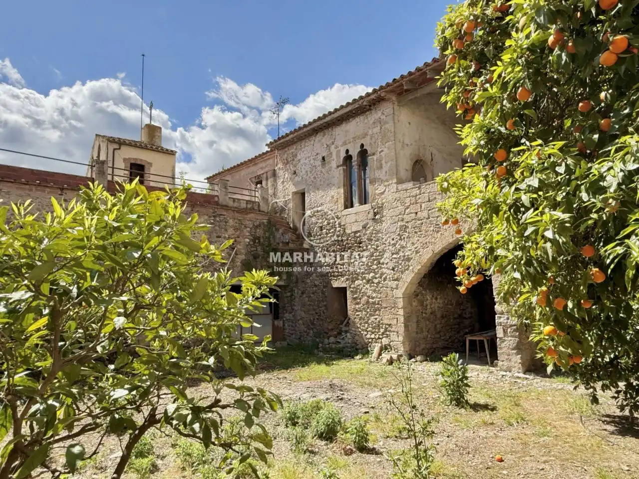 Vista exterior de Finca rústica en venta en Boadella i les Escaules con Jardín privado y Terraza