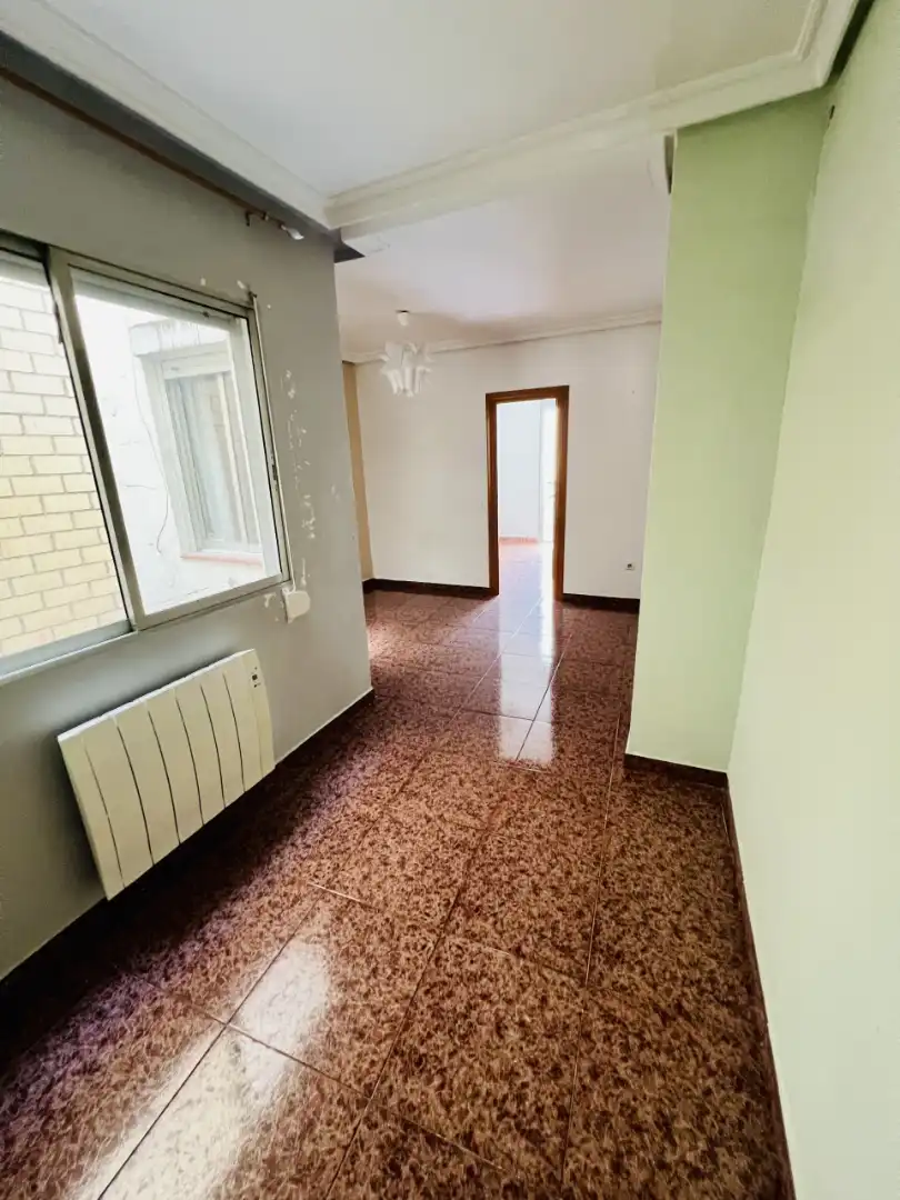 Flat for sale in Zaragoza  with Heating, Oven and Washing machine