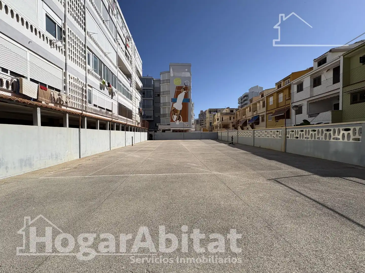 Aparcament de Apartament en venda en Tavernes de la Valldigna amb Moblat i Balcó