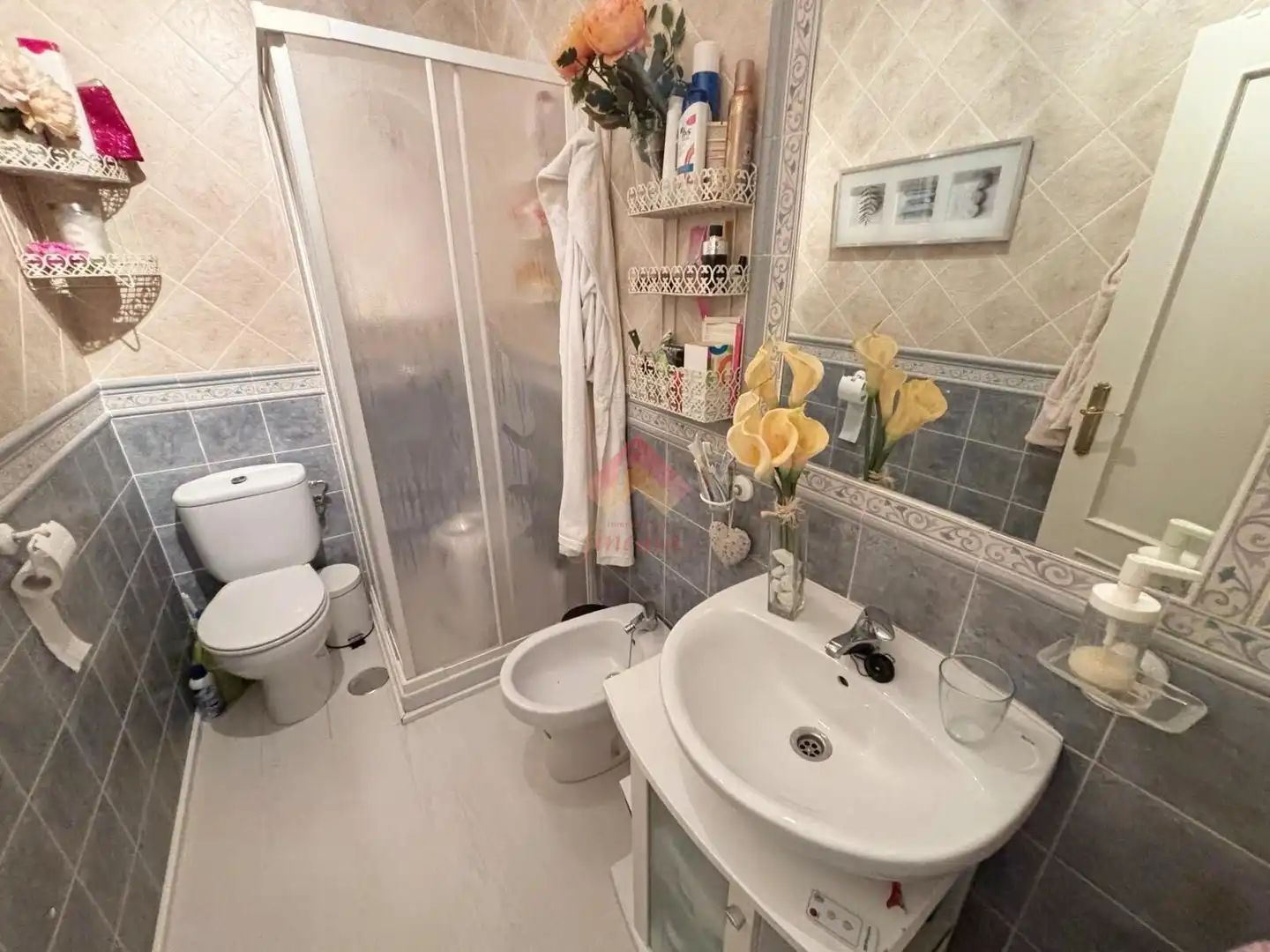 Bathroom of Ground floor for sale in Ronda  with Air Conditioner, Parquet flooring and Furnished