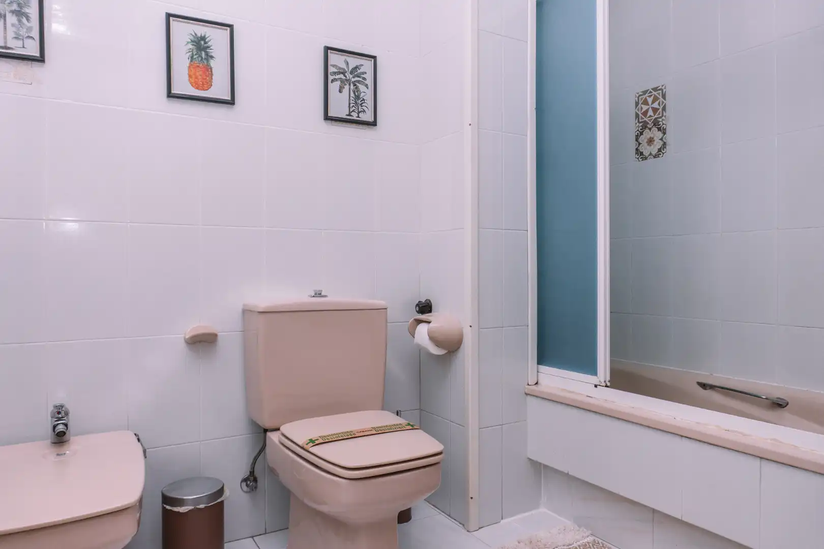 Bathroom of Flat for rent in Vigo   with Heating, Parquet flooring and Terrace