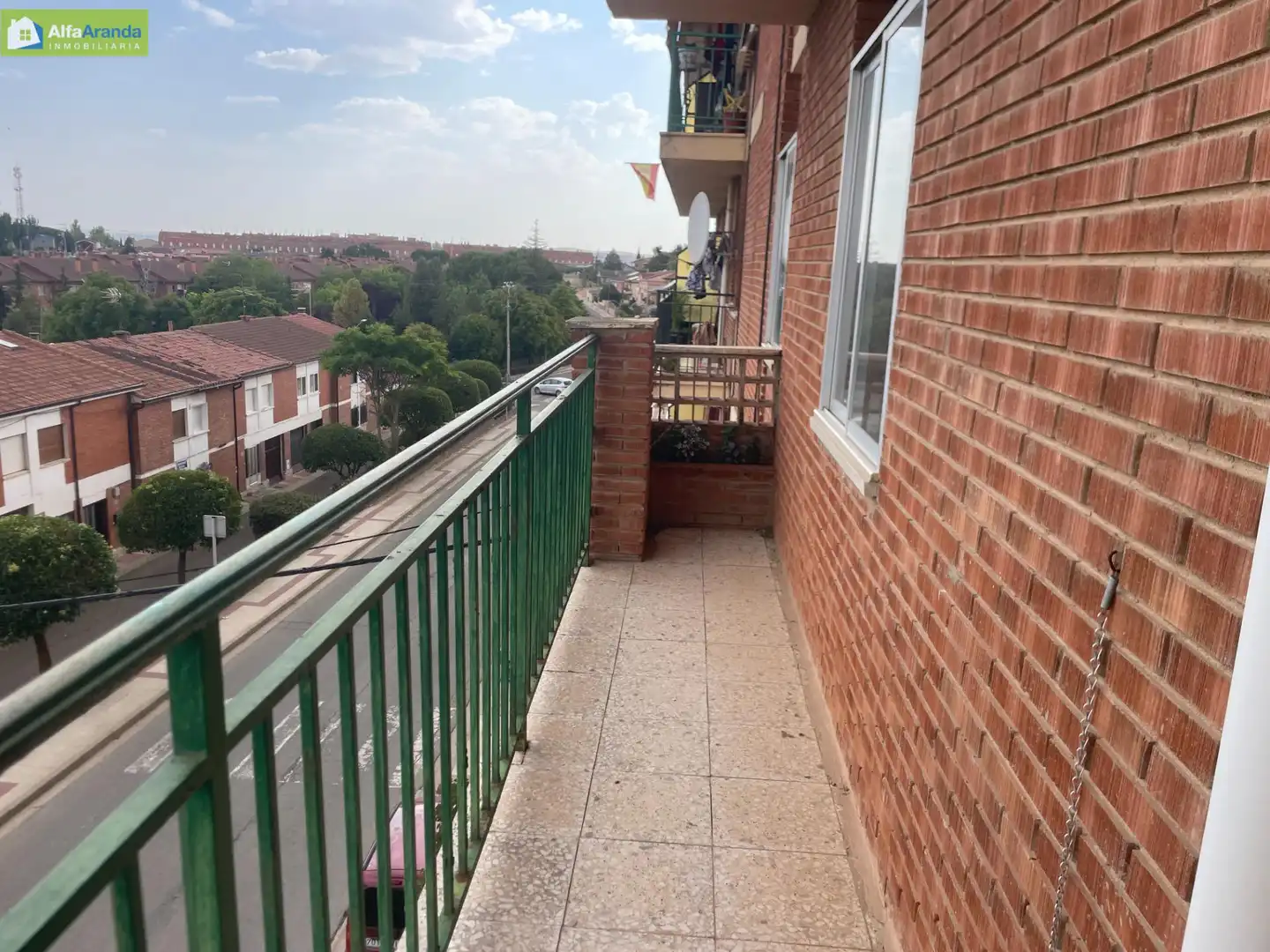 Terrasse von Wohnung zum Verkauf in Roa mit Heizung, Möbliert und Balkon