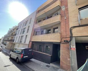 Exterior view of Flat to rent in Terrassa  with Air Conditioner and Balcony