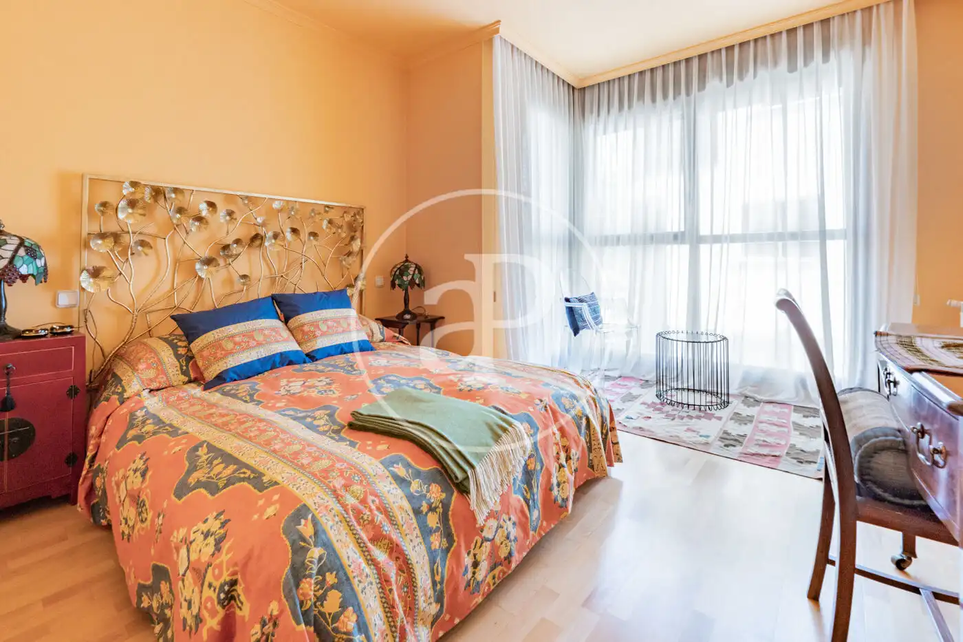 Habitación de Casa adosada en venta en Madrid con Aire acondicionado, Calefacción y Jardín privado