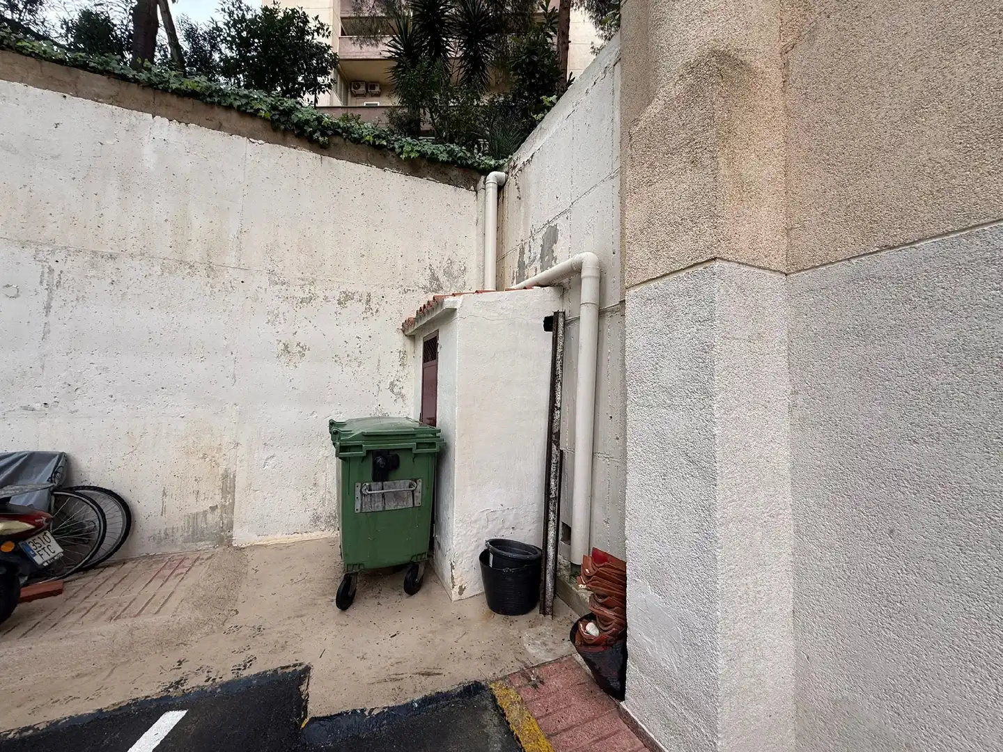 Local de alquiler en Cala de Finestrat