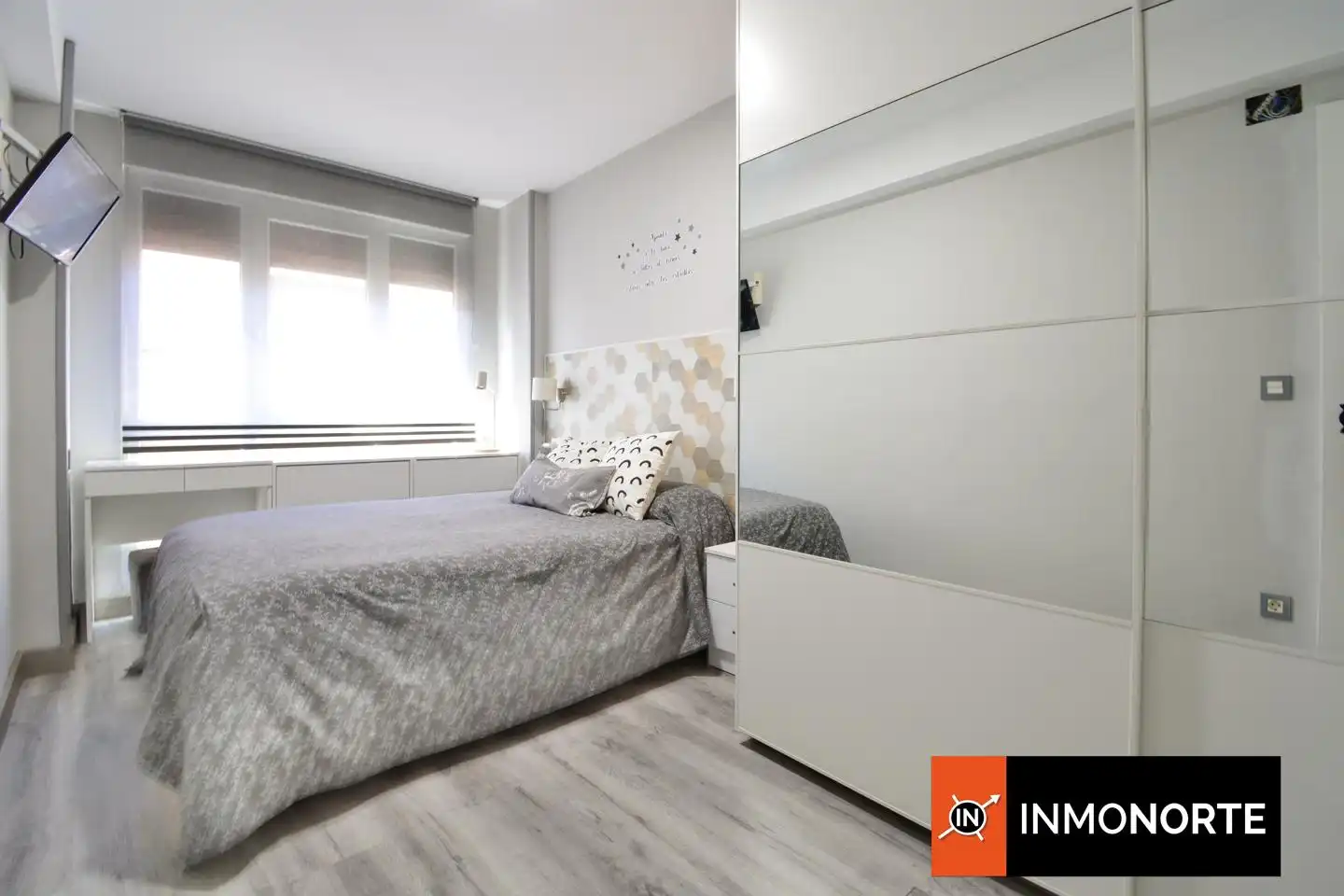 Habitación de Piso en venta en Laredo con Calefacción, Trastero y Amueblado