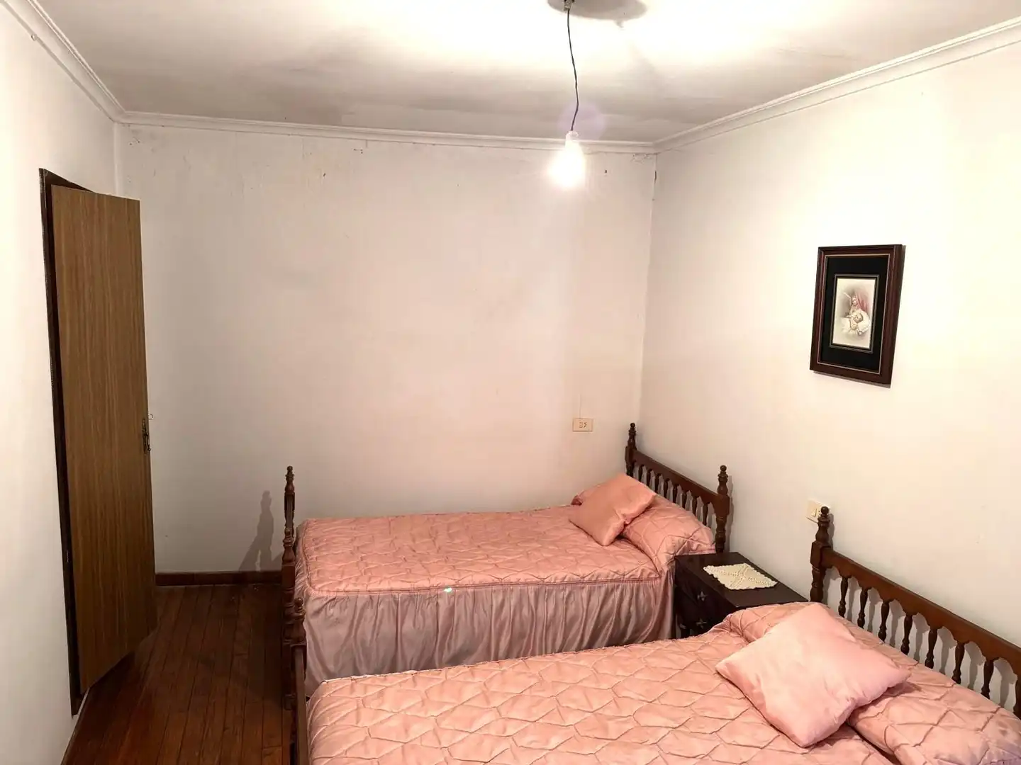 Dormitori de Casa adosada en venda en Verín