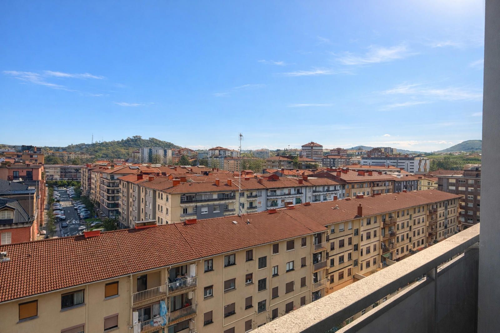 Vista exterior de Pis en venda en Lasarte-Oria amb Terrassa
