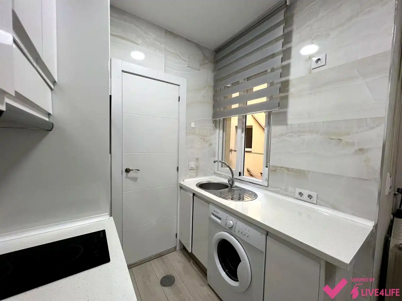 Study for rent in De Leganitos, Palacio