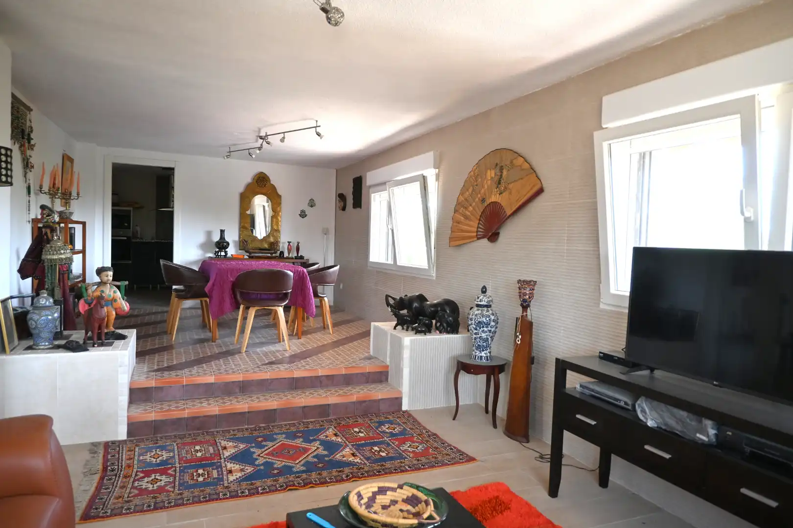 Sala d'estar de Casa o xalet en venda en Las Gabias amb Jardí privat, Terrassa i Traster