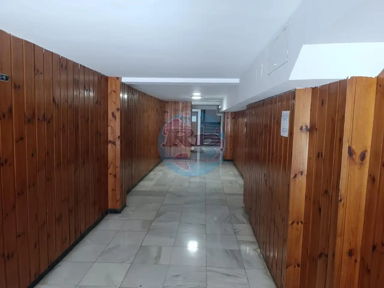 Apartament en venda en León Capital  amb Parquet i Terrassa
