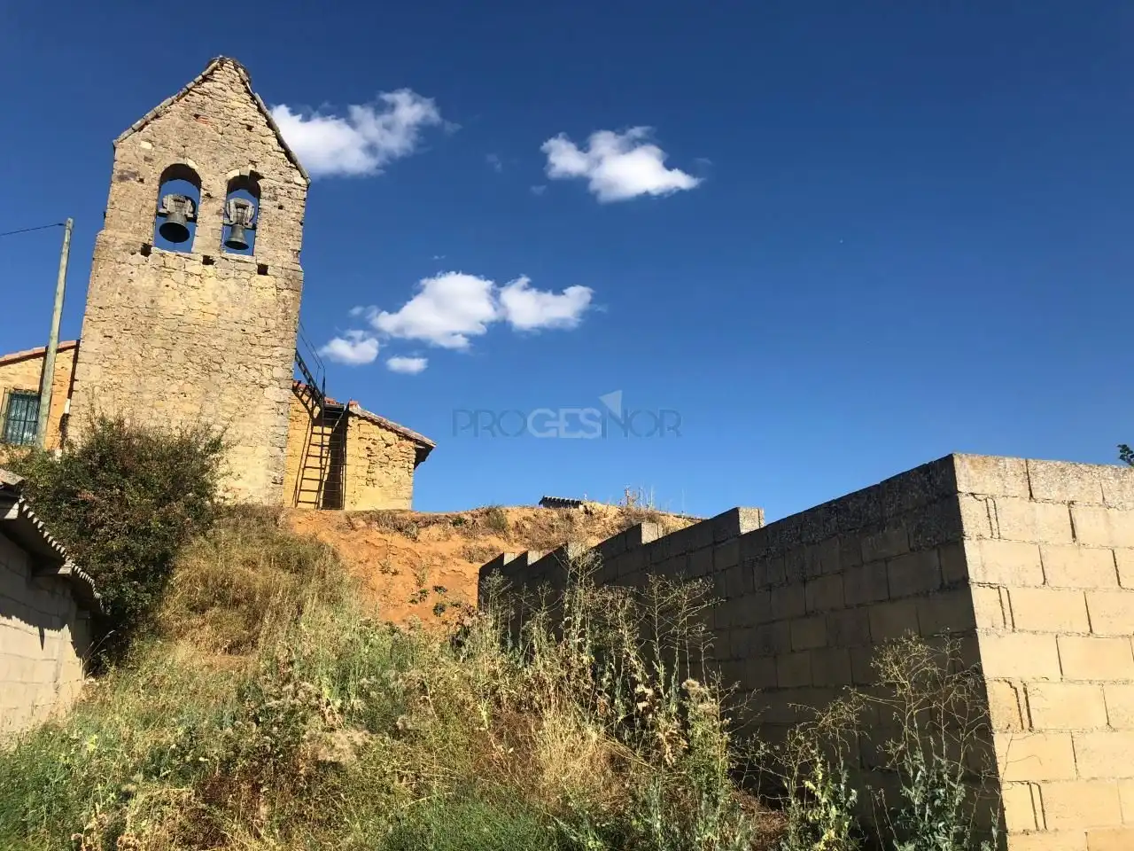 Residencial en venda en Gradefes
