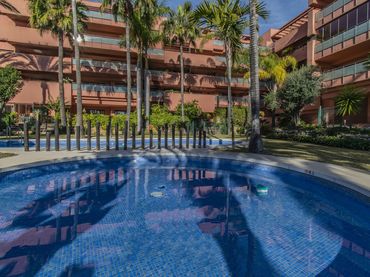 Penthouse mit Pool zum Verkauf in Selwo